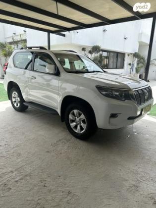 טויוטה לנד קרוזר קצר 4X4 Luxury SWB אוט' 3 דלתות דיזל 2.8 (204 כ''ס) דיזל 2021 למכירה בניר עקיבא