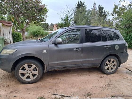 יונדאי סנטה פה 4X4 Executive אוט' דיזל 7 מק' 2.2 (150 כ''ס) דיזל 2008 למכירה בזרועה