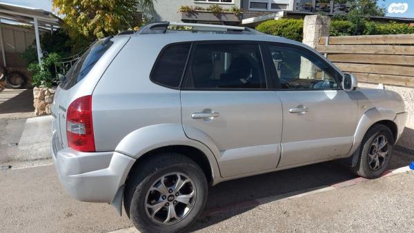 יונדאי טוסון 4X4 Luxury אוט' בנזין 2.7 (175 כ''ס) בנזין 2010 למכירה בריחאנייה