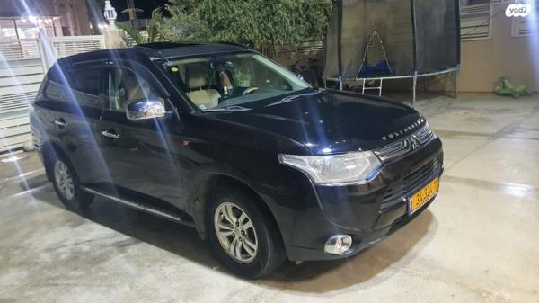 מיצובישי אאוטלנדר 4X4 Supreme אוט' 7 מק' 2.0 (150 כ"ס) בנזין 2013 למכירה בכפר מנדא
