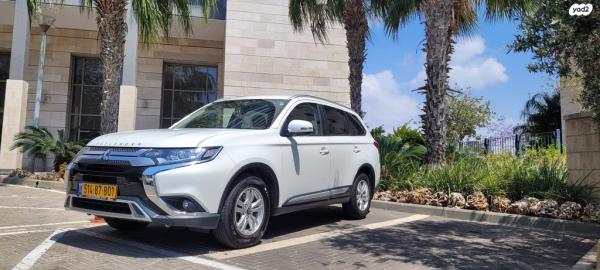 מיצובישי אאוטלנדר Intense אוט' 7 מק' 2.0 (150 כ"ס) בנזין 2019 למכירה בקרית אונו