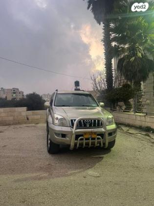 טויוטה לנד קרוזר ארוך 4X4 STD אוט' דיזל 8 מק' 3.0 (166 כ''ס) דיזל 2005 למכירה בירושלים