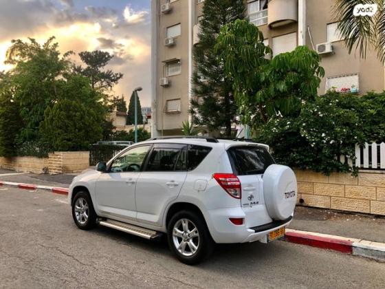 טויוטה RAV4 ארוך 4X4 Premium אוט' 2.0 (158 כ''ס) בנזין 2009 למכירה בחיפה