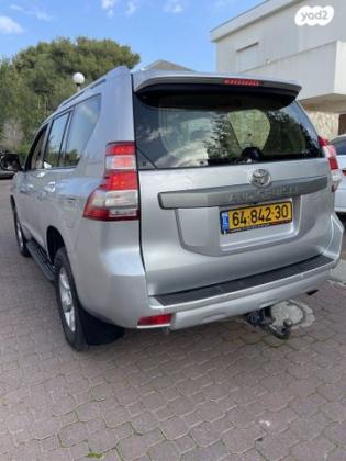טויוטה לנד קרוזר ארוך 4X4 Luxury אוט' דיזל 7 מק' 3.0 (190 כ''ס) דיזל 2014 למכירה בכפר ורדים