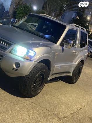 מיצובישי פג'רו קצר 4X4 Limited אוט' דיזל 5 מק' 3.2 (160 כ''ס) דיזל 2005 למכירה ביהוד מונוסון