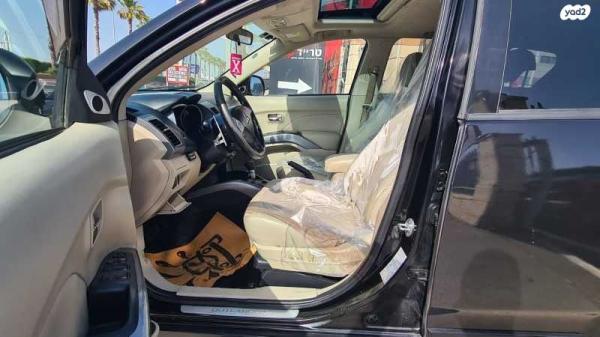 מיצובישי אאוטלנדר 4X4 Sport אוט' 7 מק' 2.4 (170 כ''ס) בנזין 2009 למכירה בחיפה