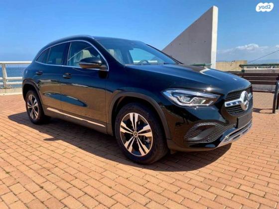 מרצדס GLA GLA250E Exc Plus E הייבריד אוט' 1.3 (160 כ''ס) היברידי חשמל / בנזין 2023 למכירה בחיפה
