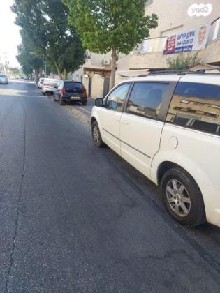 קרייזלר גראנד וויאג'ר Touring אוט' 7 מק' 3.8 (193 כ"ס) בנזין 2010 למכירה בחולון