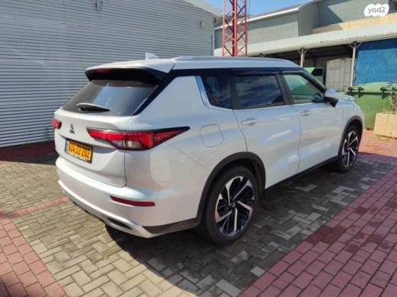 מיצובישי אאוטלנדר Instyle אוט' 7 מק' 2.5 (181 כ"ס) בנזין 2021 למכירה בראשון לציון