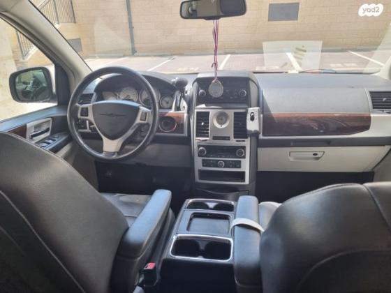 קרייזלר גראנד וויאג'ר Touring אוט' 7 מק' 3.8 (193 כ"ס) בנזין 2010 למכירה בקרית אתא