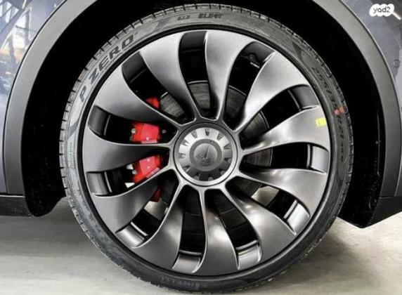 טסלה מודל Y 4X4 Performance אוט' חשמלי (534 כ''ס) חשמלי 2023 למכירה בצפת