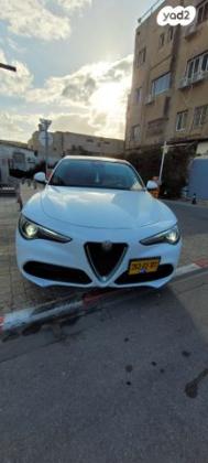 אלפא רומיאו סטלויו 4X4 First Edition SR אוט' 2.0 (280 כ''ס) בנזין 2018 למכירה בתל אביב יפו
