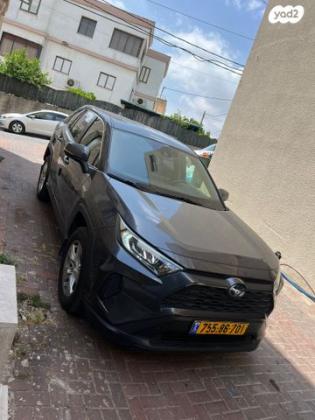 טויוטה RAV4 הייבריד E-volve הייבריד אוט' 2.5 (178 כ''ס) בנזין 2019 למכירה בדייר חנא