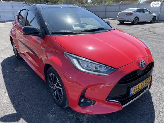 טויוטה יאריס הייבריד Premiere Edition אוט' 1.5 (92 כ"ס) בנזין 2021 למכירה בתל אביב יפו