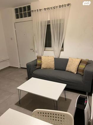 נעמי 5 (כרמליה)