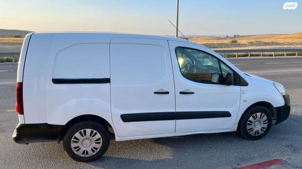 סיטרואן ברלינגו דור 2 (2008-2019) Maxi ידני דיזל 3 דל' 1.6 (90 כ"ס) דיזל 2016 למכירה בחורה