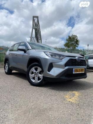 טויוטה RAV4 הייבריד E-volve הייבריד אוט' 2.5 (178 כ''ס) בנזין 2019 למכירה בחיפה