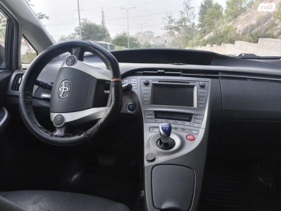 טויוטה פריוס GLI הייבריד אוט' 1.8 (99 כ"ס) בנזין 2013 למכירה בבית שמש