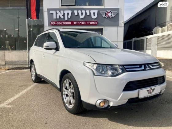 מיצובישי אאוטלנדר 4X4 Elite אוט' 7 מק' 2.0 (150 כ''ס) [2012-2015] בנזין 2013 למכירה בנתניה