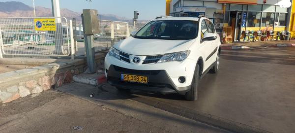 טויוטה RAV4 ארוך 4X4 GLI MC אוט' 2.0 (152 כ"ס) בנזין 2015 למכירה באילת