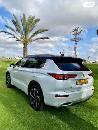 מיצובישי אאוטלנדר 4X4 Luxury TTH אוט' 7 מק' 2.5 (181 כ"ס) בנזין 2022 למכירה באשקלון