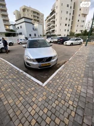 וולוו XC60 Active סטיישן אוט' 2.0 (203 כ''ס) בנזין 2011 למכירה בחדרה