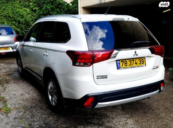 מיצובישי אאוטלנדר Instyle אוט' 7 מק' 2.0 (150 כ"ס) בנזין 2016 למכירה בראשון לציון