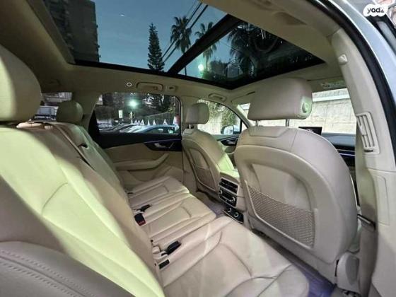 אאודי Q7 4X4 Luxury אוט' דיזל 7 מק' 3.0 (272 כ''ס) דיזל 2017 למכירה ברמת גן