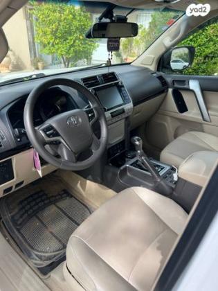טויוטה לנד קרוזר קצר 4X4 Luxury אוט' דיזל 2.8 (177 כ"ס) דיזל 2019 למכירה במגידו