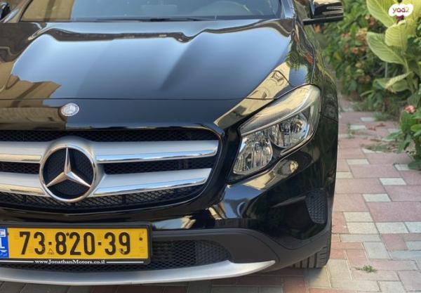 מרצדס GLA GLA200 Style אוט' 1.6 (156 כ"ס) בנזין 2017 למכירה בטירה
