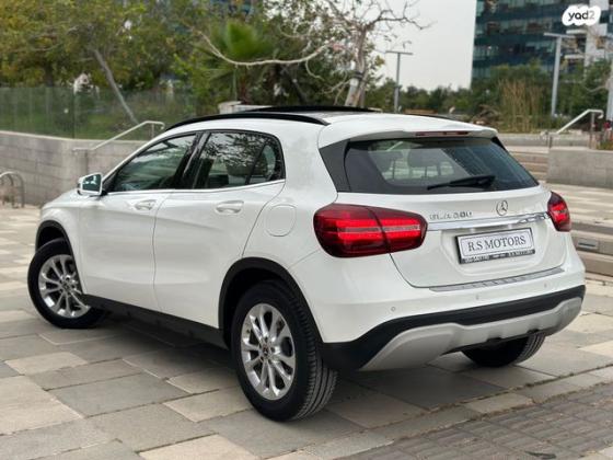 מרצדס GLA GLA200 Urban FL אוט' 1.6 (156 כ"ס) [2017 ואילך] בנזין 2019 למכירה בחולון