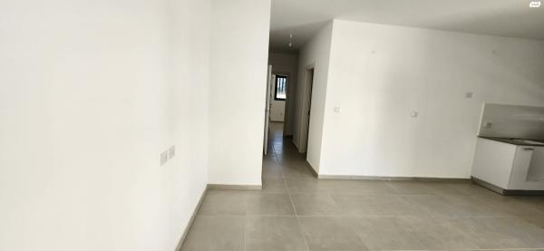 דבורה עומר 14