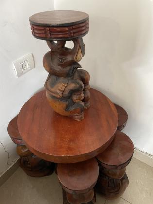 שולחן פילים עתיק מיבוא נעשה