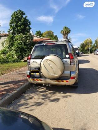 טויוטה לנד קרוזר ארוך 4X4 STD אוט' דיזל 8 מק' 3.0 (173 כ''ס) דיזל 2008 למכירה בנירית