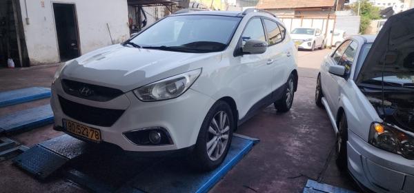 יונדאי iX35 4X4 Elite אוט' דיזל 2.0 (184 כ''ס) דיזל 2012 למכירה בפתח תקווה