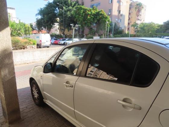 סוזוקי SX4 GLX-HB הצ'בק אוט' 1.6 (107 כ''ס) בנזין 2009 למכירה ברחובות