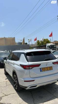 מיצובישי אאוטלנדר Instyle אוט' 7 מק' 2.5 (181 כ"ס) בנזין 2022 למכירה בראשון לציון