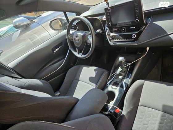 טויוטה קורולה הייבריד Excite הצ'בק אוט' 1.8 (98 כ''ס) בנזין 2021 למכירה באור יהודה