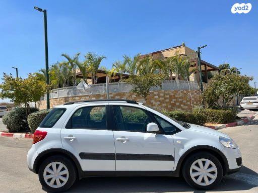 סוזוקי SX4 GLA הצ'בק אוט' 1.6 (120 כ"ס) בנזין 2013 למכירה בשוהם