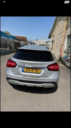 מרצדס GLA GLA200 Style FL אוט' 1.6 (156 כ"ס) בנזין 2018 למכירה בנתניה