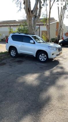 טויוטה לנד קרוזר קצר 4X4 Luxury SWB אוט' 3 דלתות דיזל 2.8 (204 כ''ס) דיזל 2021 למכירה במשמרת