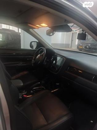 מיצובישי אאוטלנדר Premium אוט' 7 מק' 2.0 (150 כ''ס) בנזין 2018 למכירה בחולון