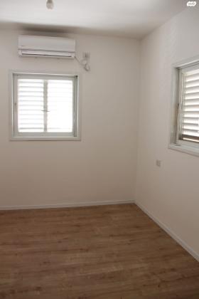 גורדון 3 (בורוכוב)