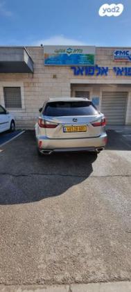 לקסוס RX300 4X4 Luxury אוט' 2.0 (238 כ''ס) בנזין 2019 למכירה בסח'נין