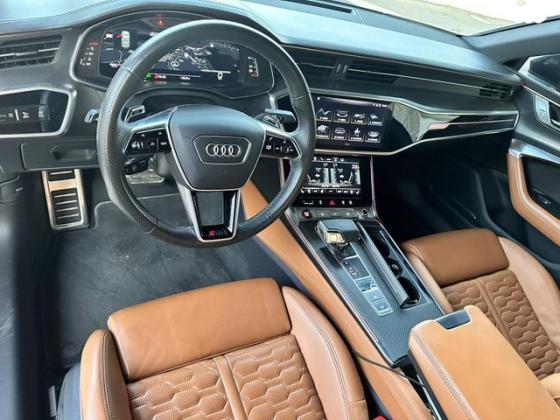 אאודי RS7 4X4 Sportback Standard אוט' 4.0 (600 כ''ס) בנזין 2021 למכירה בינוב