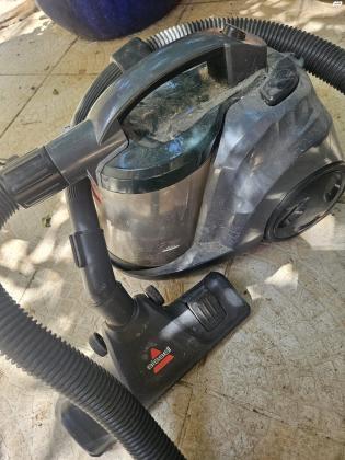 שואב אבק קומפקטי נגרר BISSELL