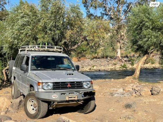 מיצובישי פג'רו ארוך 4X4 GLX אוט' דיזל 7 מק' 2.8 (125 כ''ס) דיזל 2000 למכירה במגל