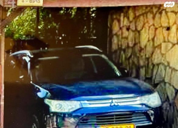 מיצובישי אאוטלנדר Instyle אוט' 5 מק' 2.0 (150 כ"ס) בנזין 2014 למכירה בחריש