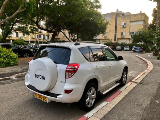 טויוטה RAV4 ארוך 4X4 Premium אוט' 2.0 (158 כ''ס) בנזין 2009 למכירה בחיפה