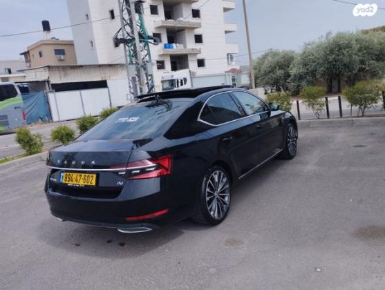 סקודה סופרב (2019 ואילך) LK IV אוט' הייבריד 1.4 (156 כ''ס) היברידי חשמל / בנזין 2022 למכירה בראש העין